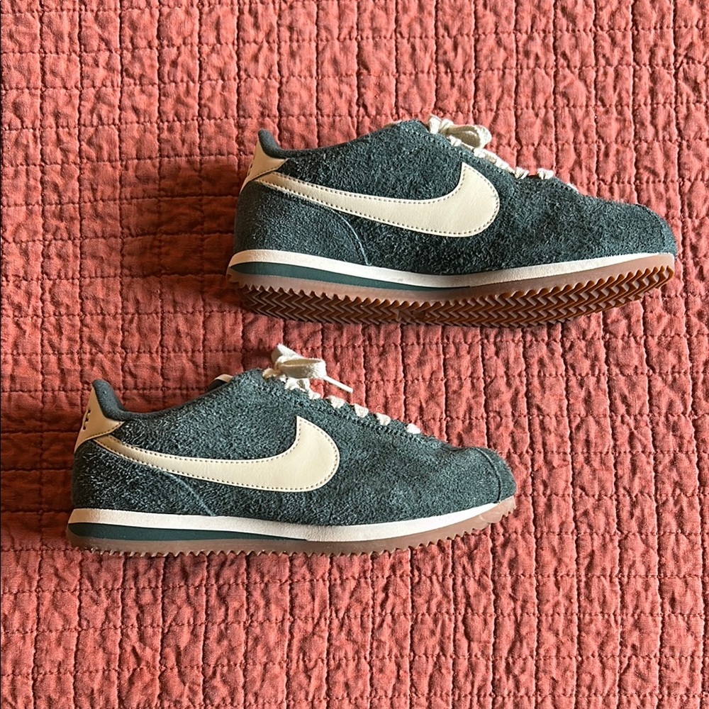 Women’s Suede Nike Cortez